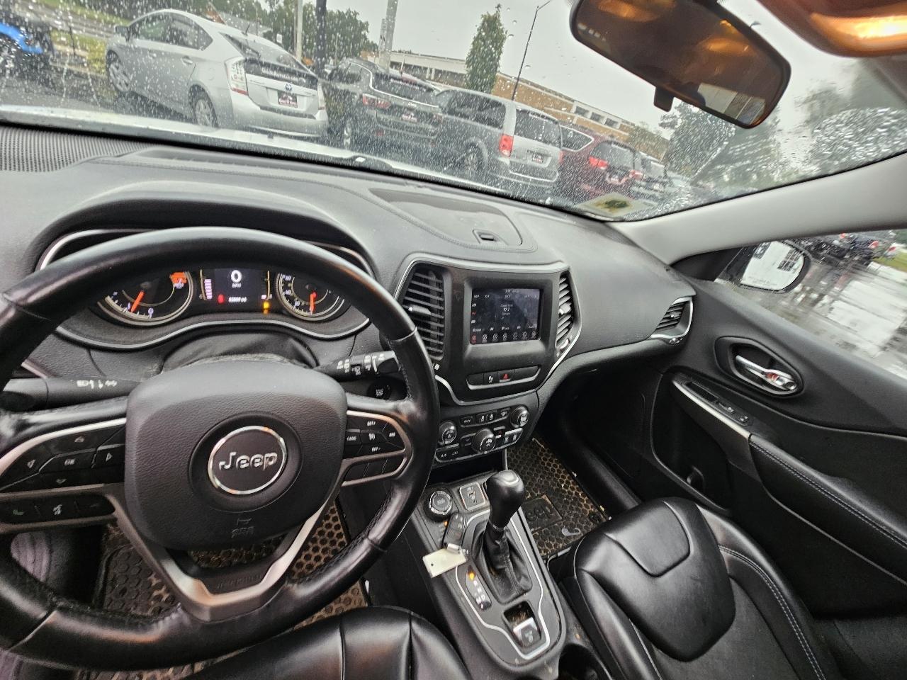 Jeep Cherokee Latitude Plus 4WD 2019