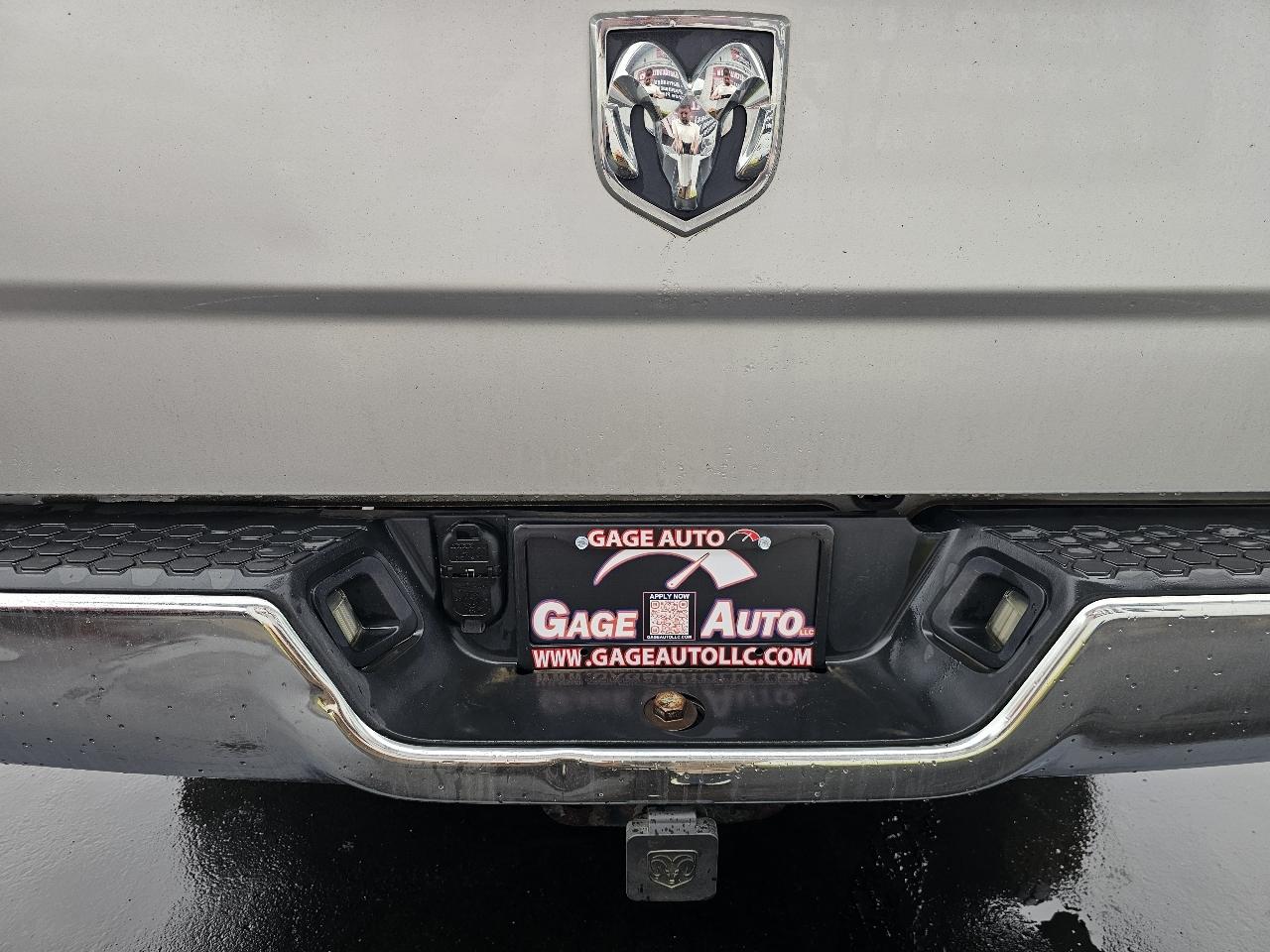 RAM 1500 SLT Crew Cab SWB 4WD 2016