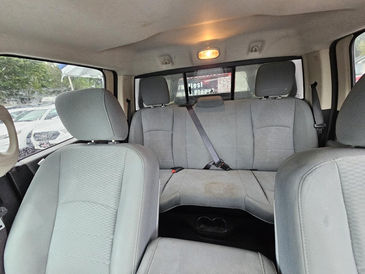 RAM 1500 SLT Crew Cab SWB 4WD 2016