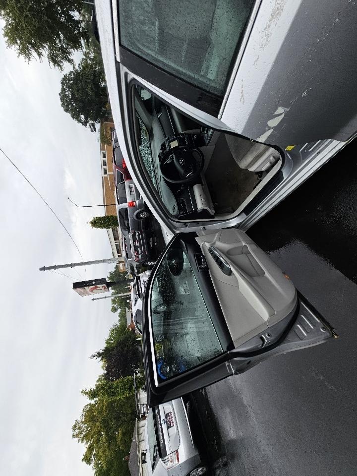 Toyota Camry Hybrid LE 2014