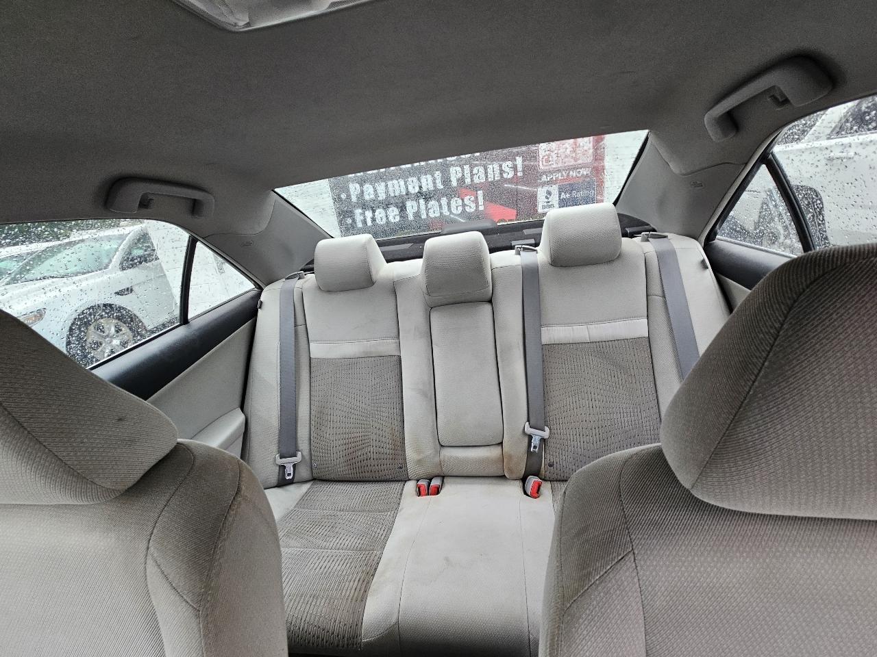 Toyota Camry Hybrid LE 2014