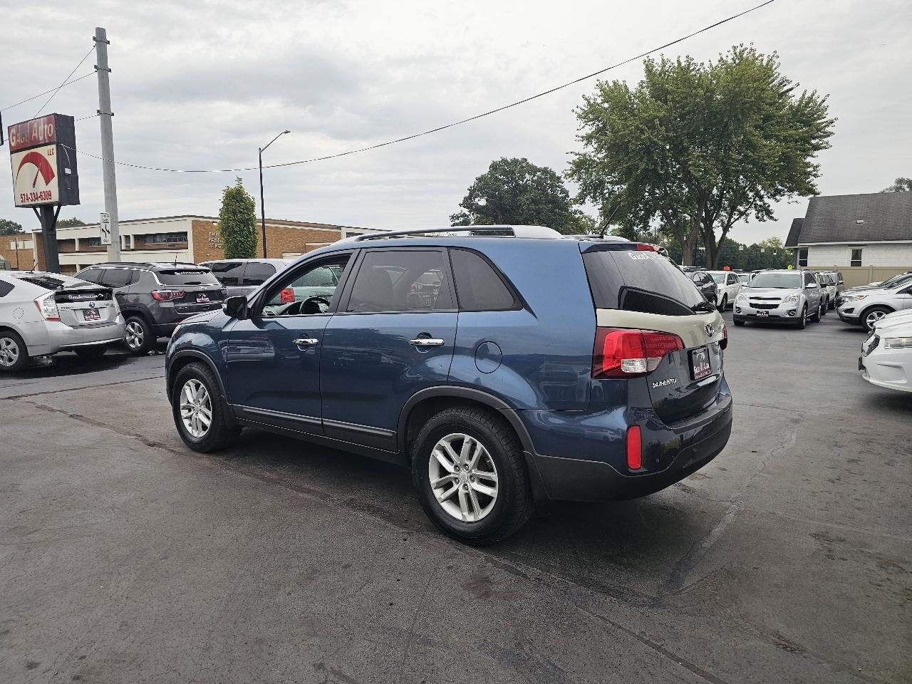 Kia Sorento LX 2WD 2014