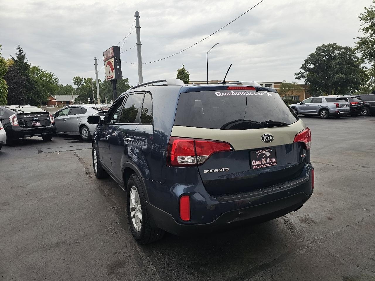 Kia Sorento LX 2WD 2014