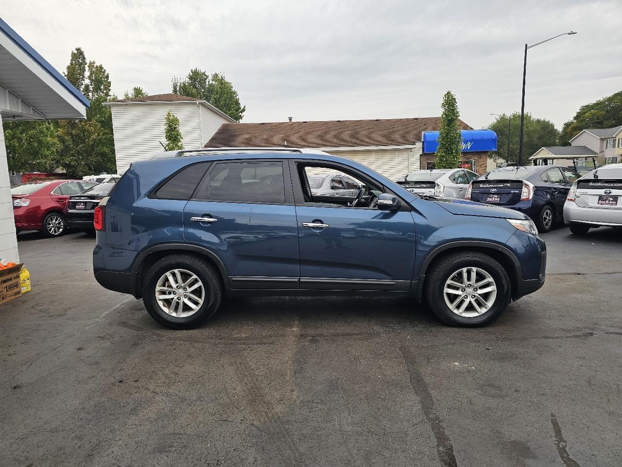 Kia Sorento LX 2WD 2014