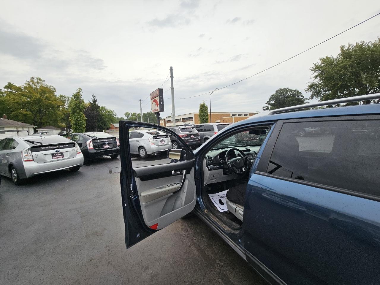 Kia Sorento LX 2WD 2014