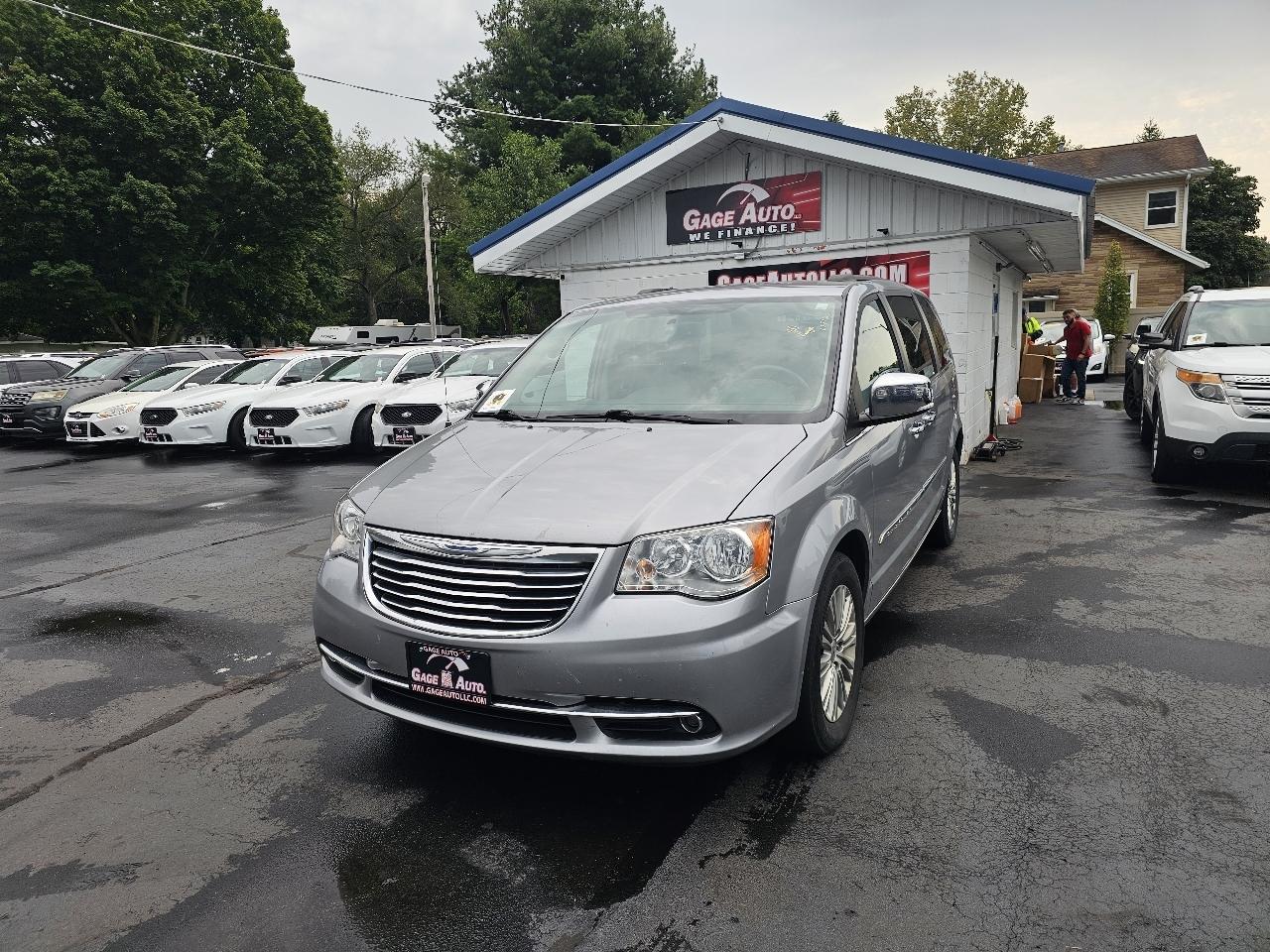 Chrysler Town & Country Touring-L 2015