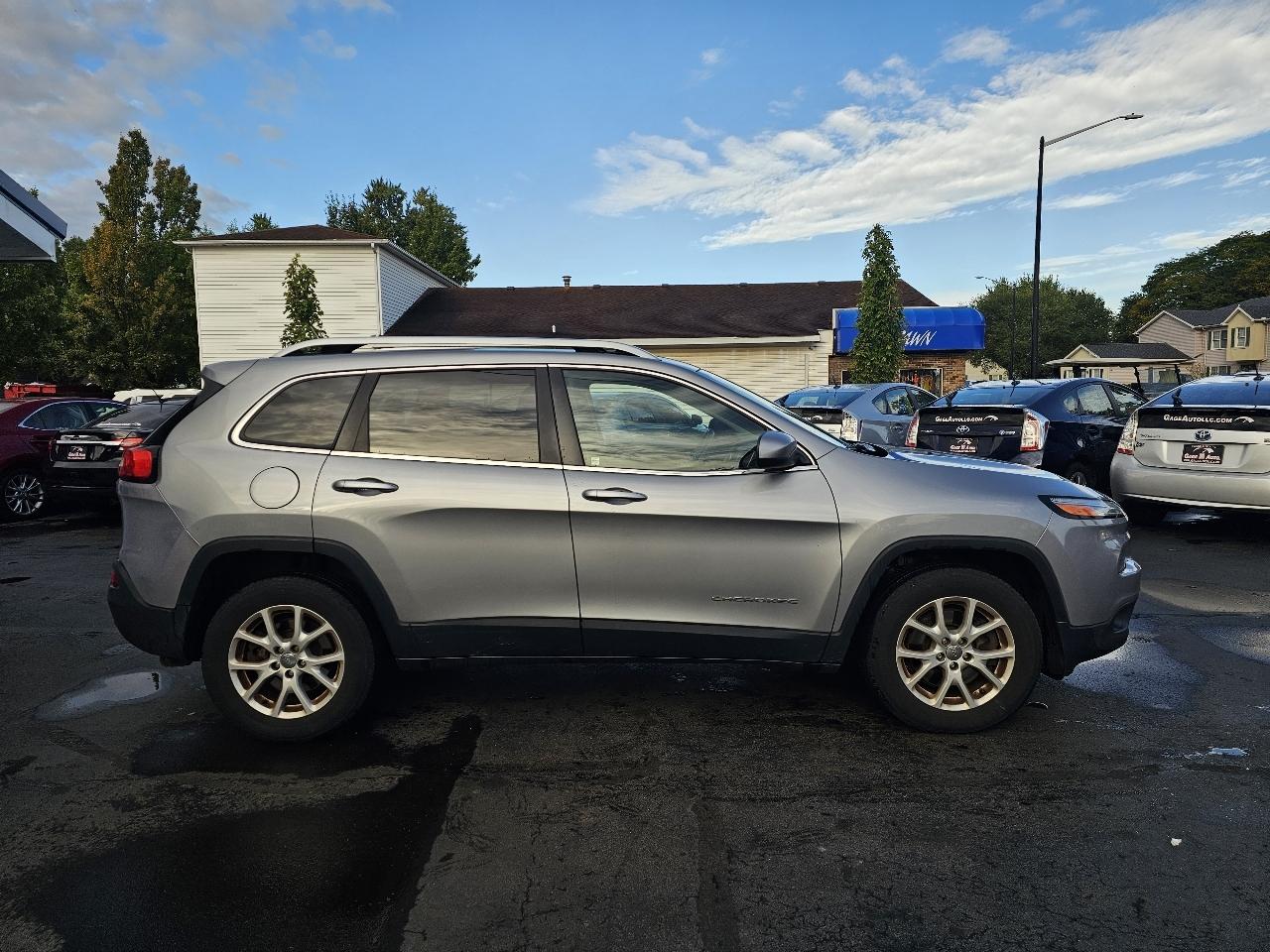 Jeep Cherokee Latitude 4WD 2014
