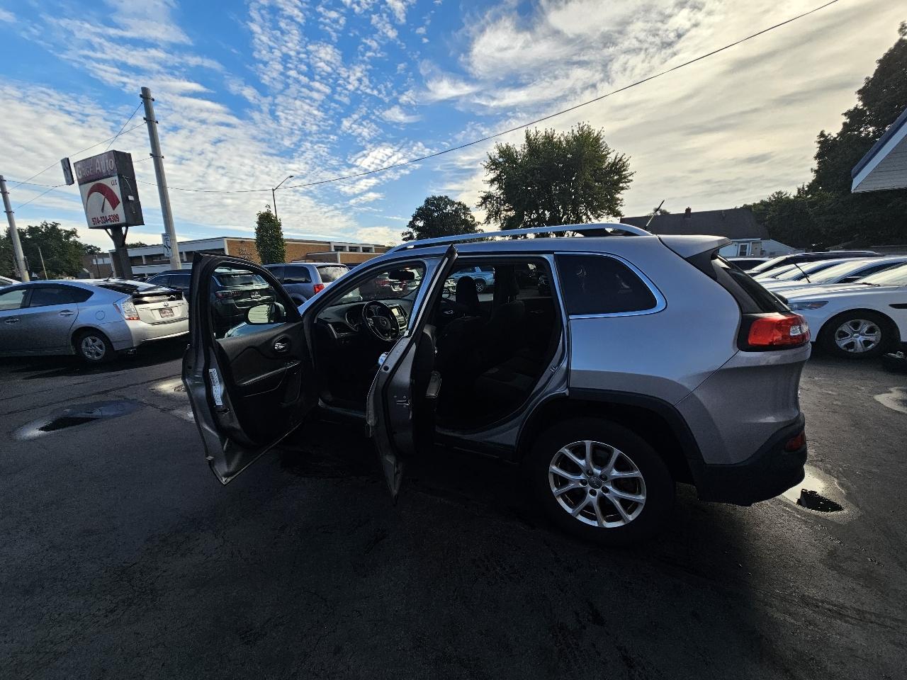 Jeep Cherokee Latitude 4WD 2014