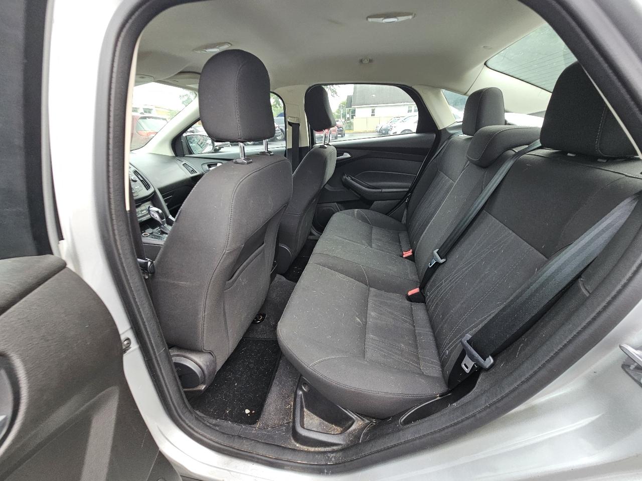 Ford Focus SE Sedan 2015