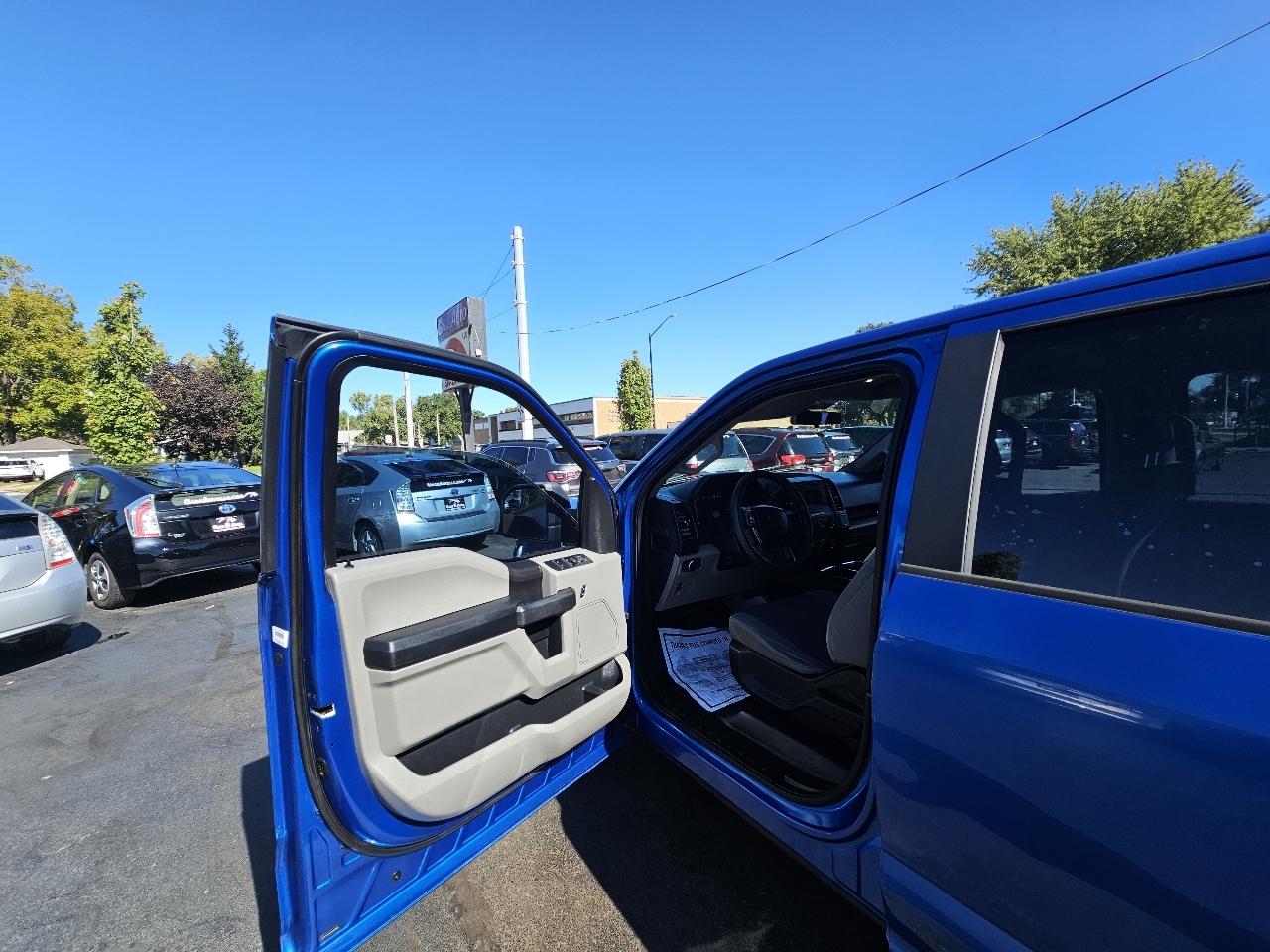 Ford F-150 XL SuperCrew 5.5-ft. Bed 2WD 2015