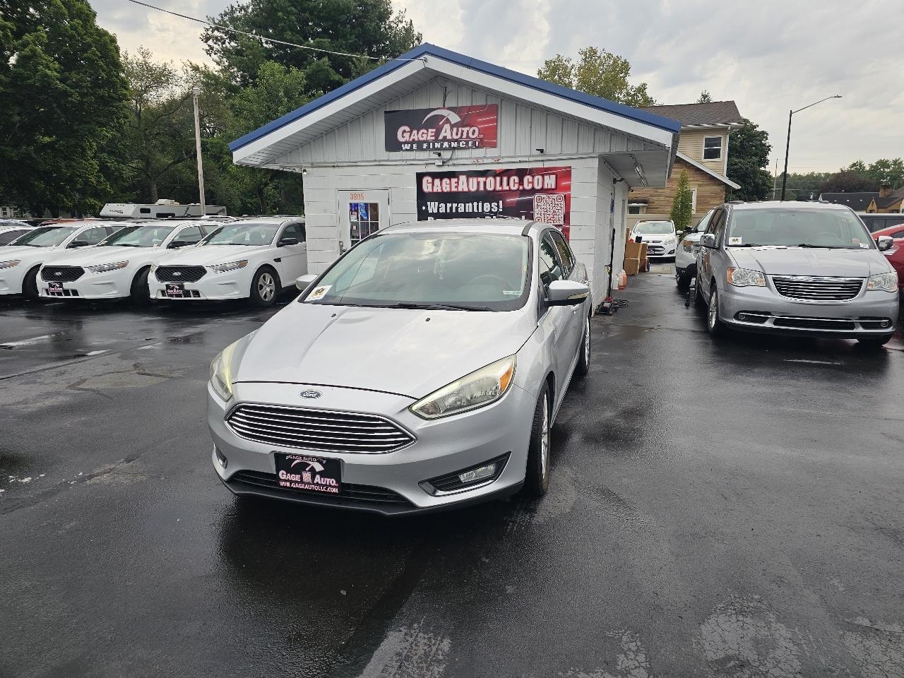 Ford Focus Titanium Sedan 2015