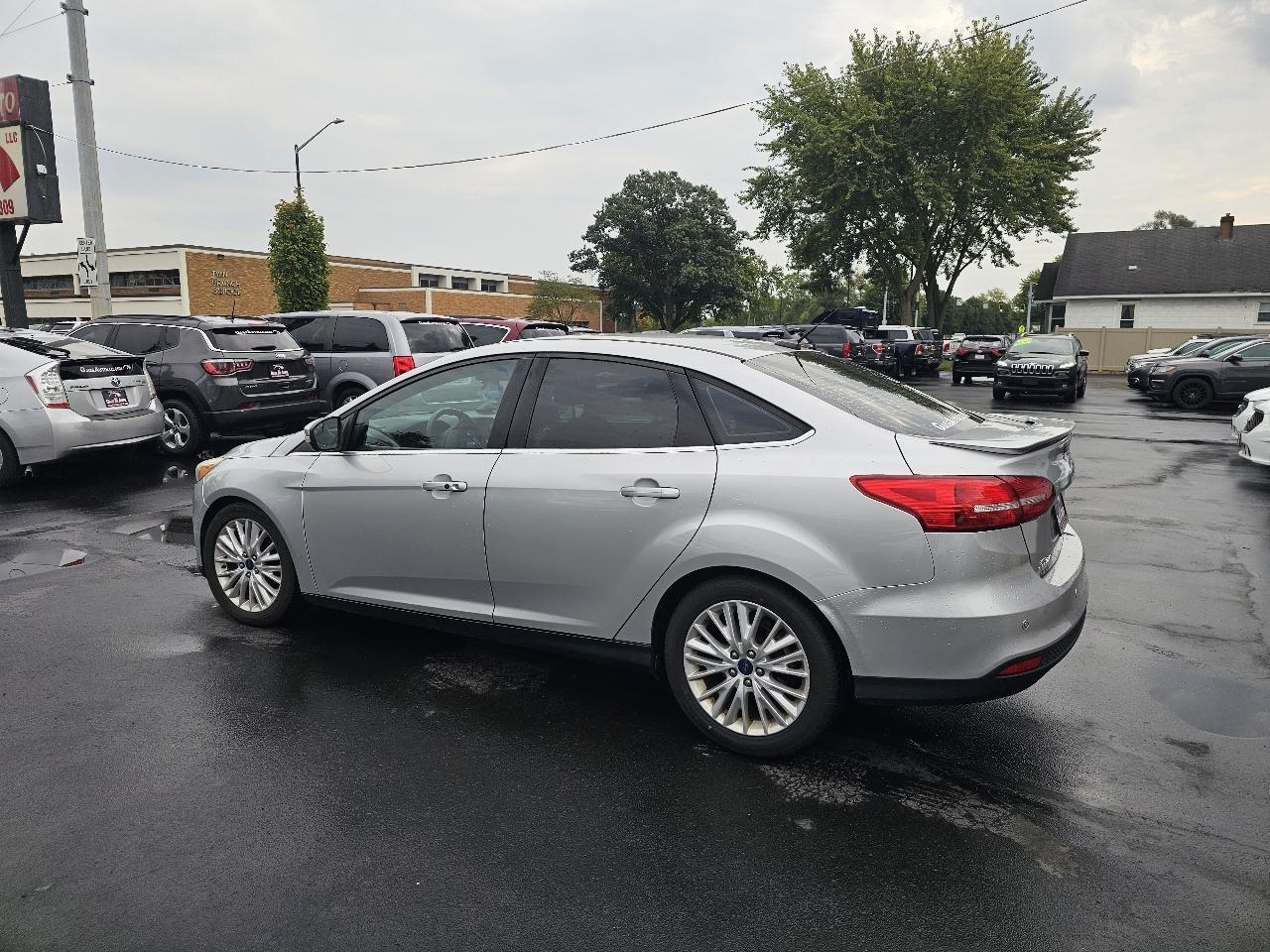 Ford Focus Titanium Sedan 2015