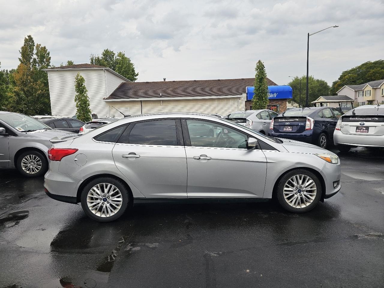 Ford Focus Titanium Sedan 2015