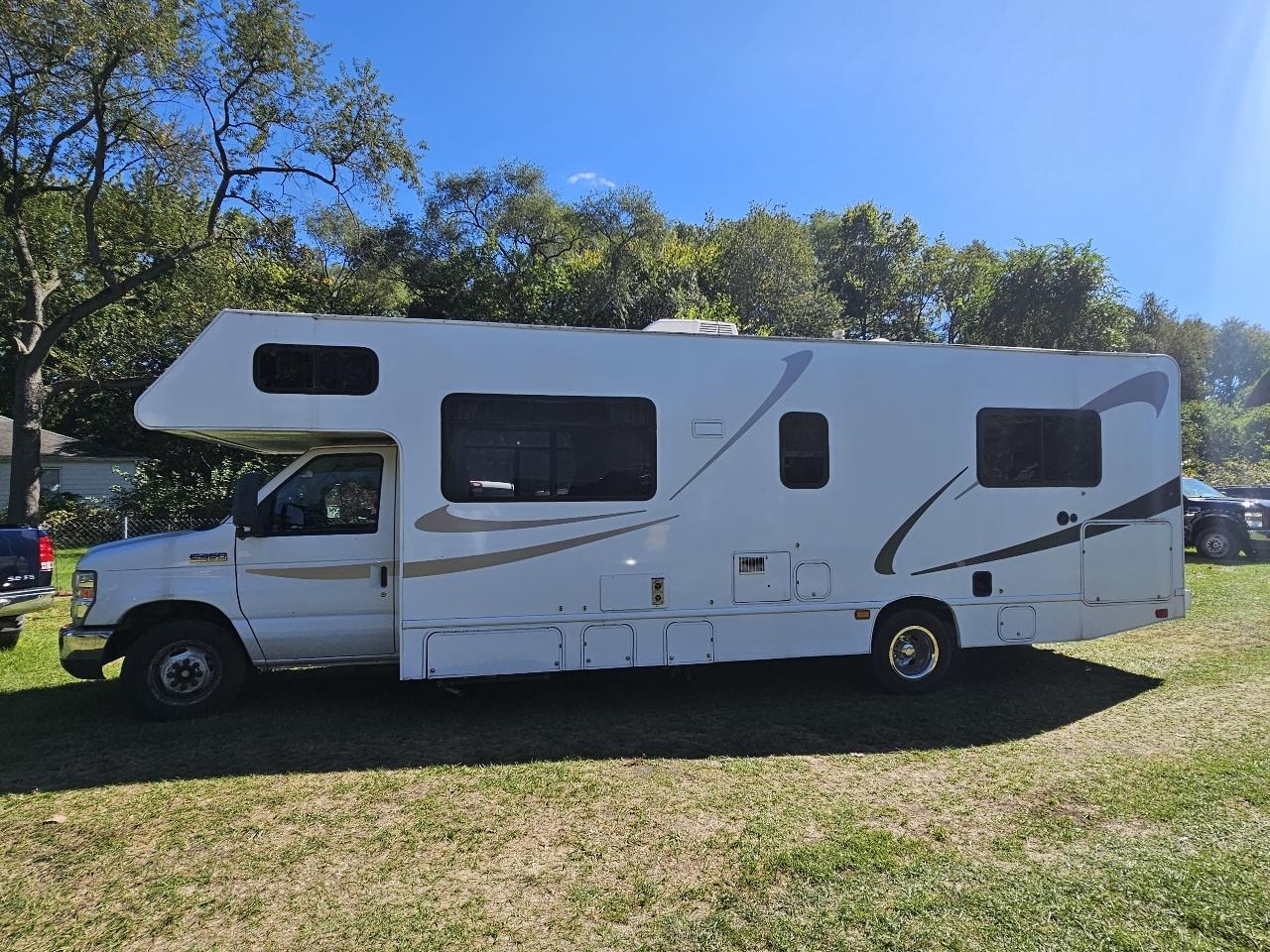 Ford Econoline E450 2014