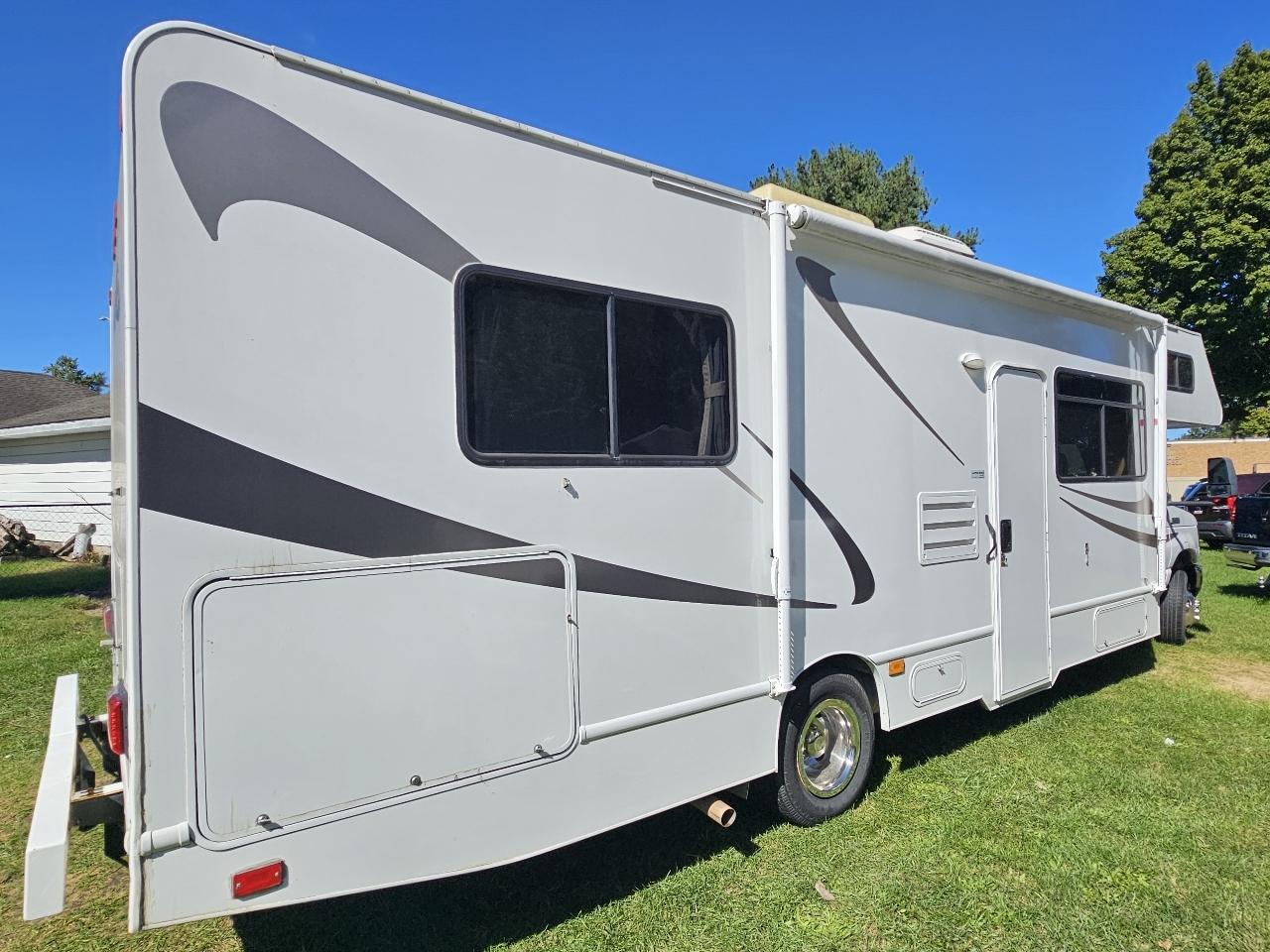 Ford Econoline E450 2014