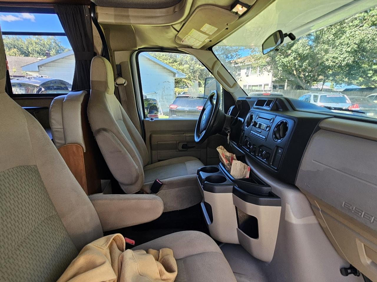 Ford Econoline E450 2014