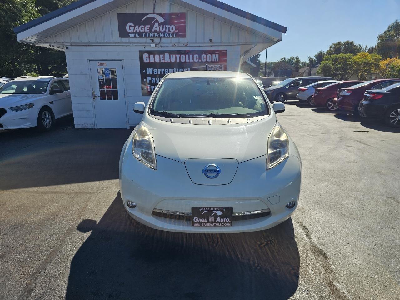 Nissan Leaf SV 2012