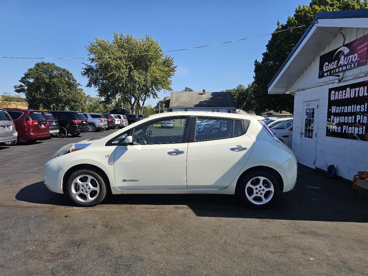 Nissan Leaf SV 2012