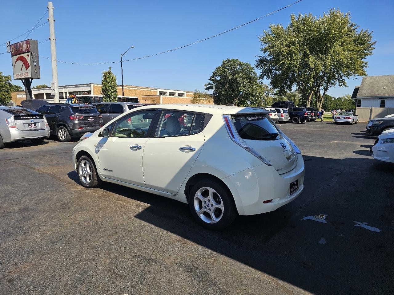 Nissan Leaf SV 2012