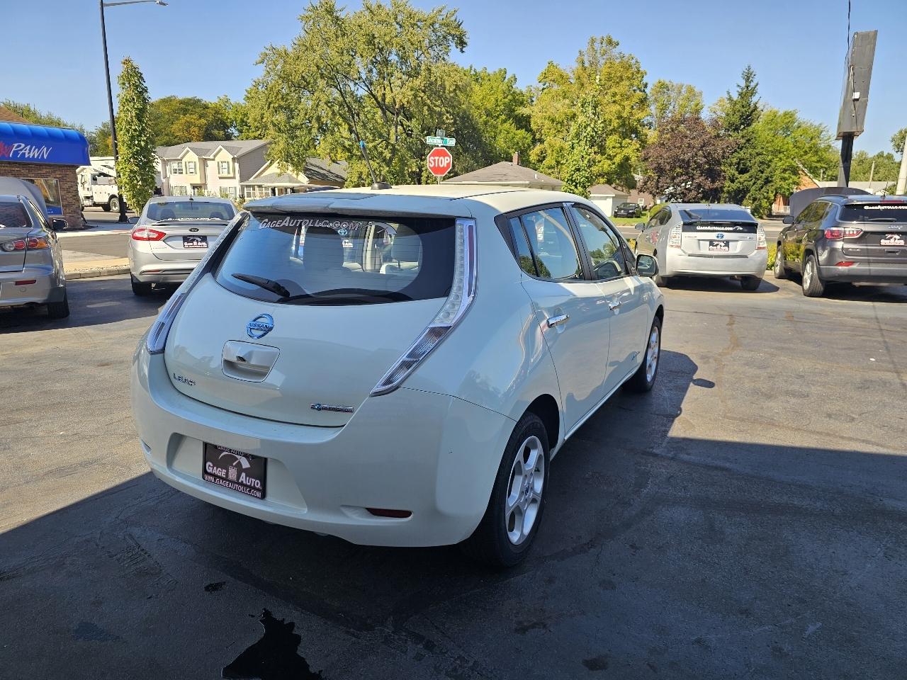 Nissan Leaf SV 2012