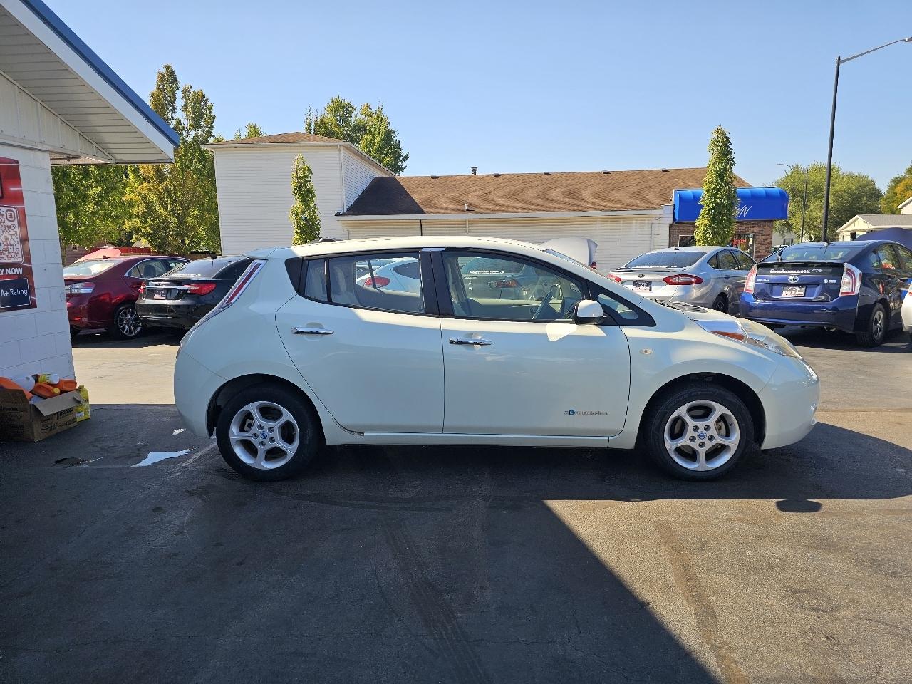 Nissan Leaf SV 2012