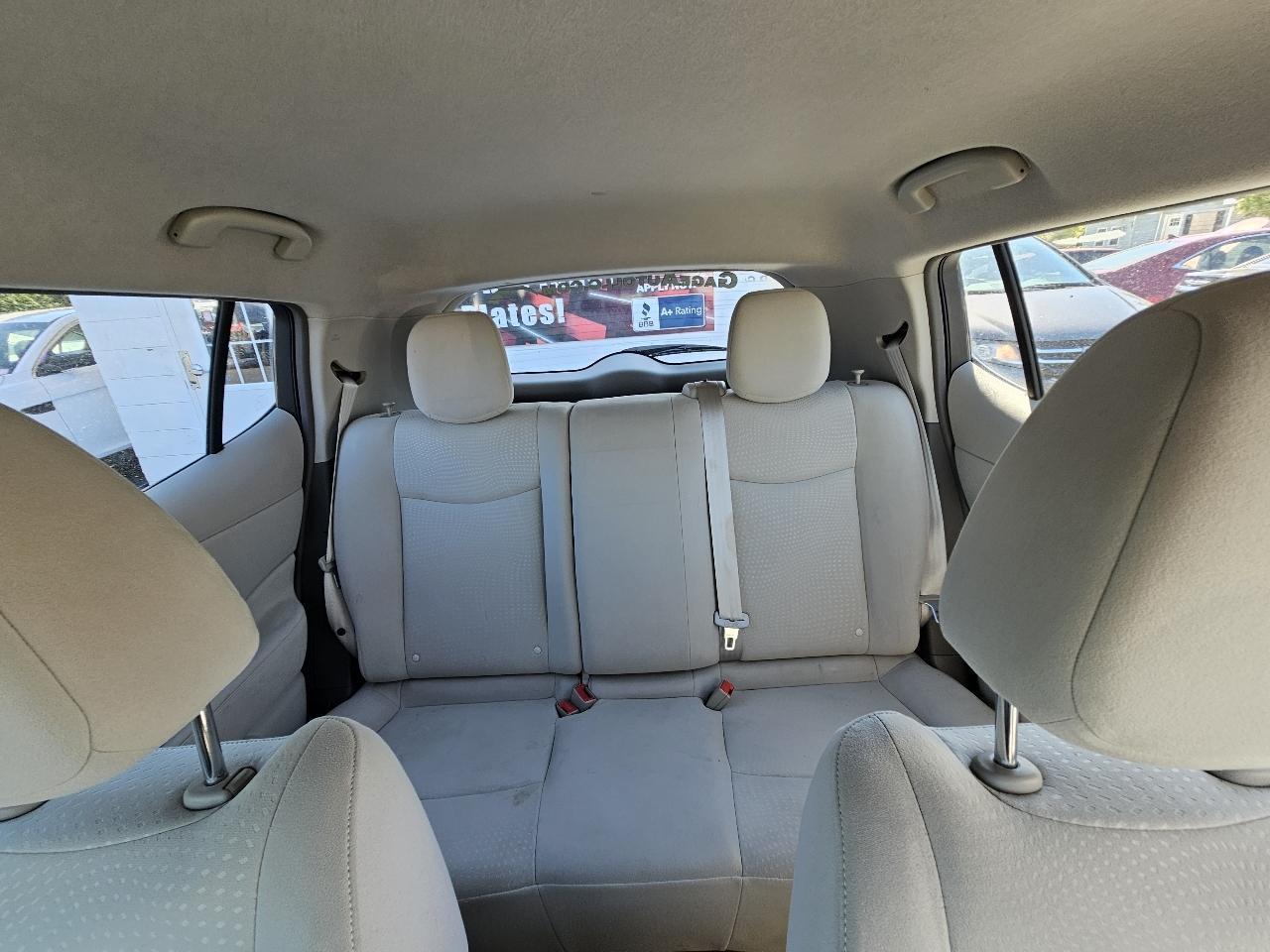 Nissan Leaf SV 2012