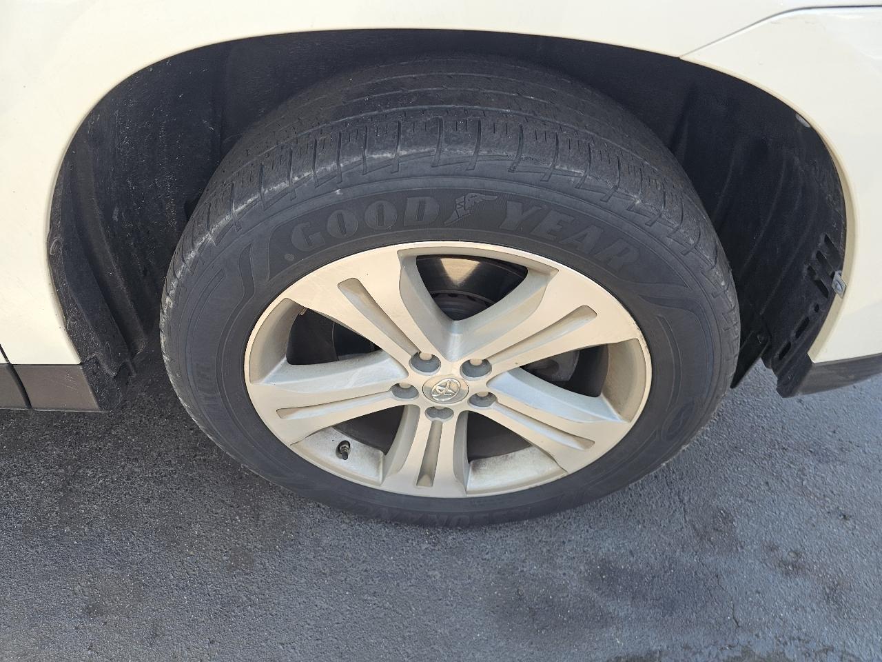 Toyota Highlander Limited 4WD 2013