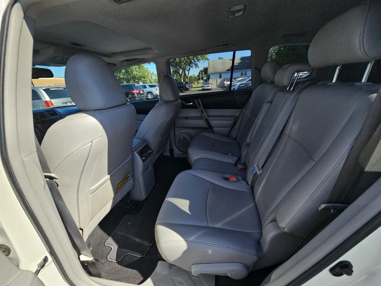 Toyota Highlander Limited 4WD 2013