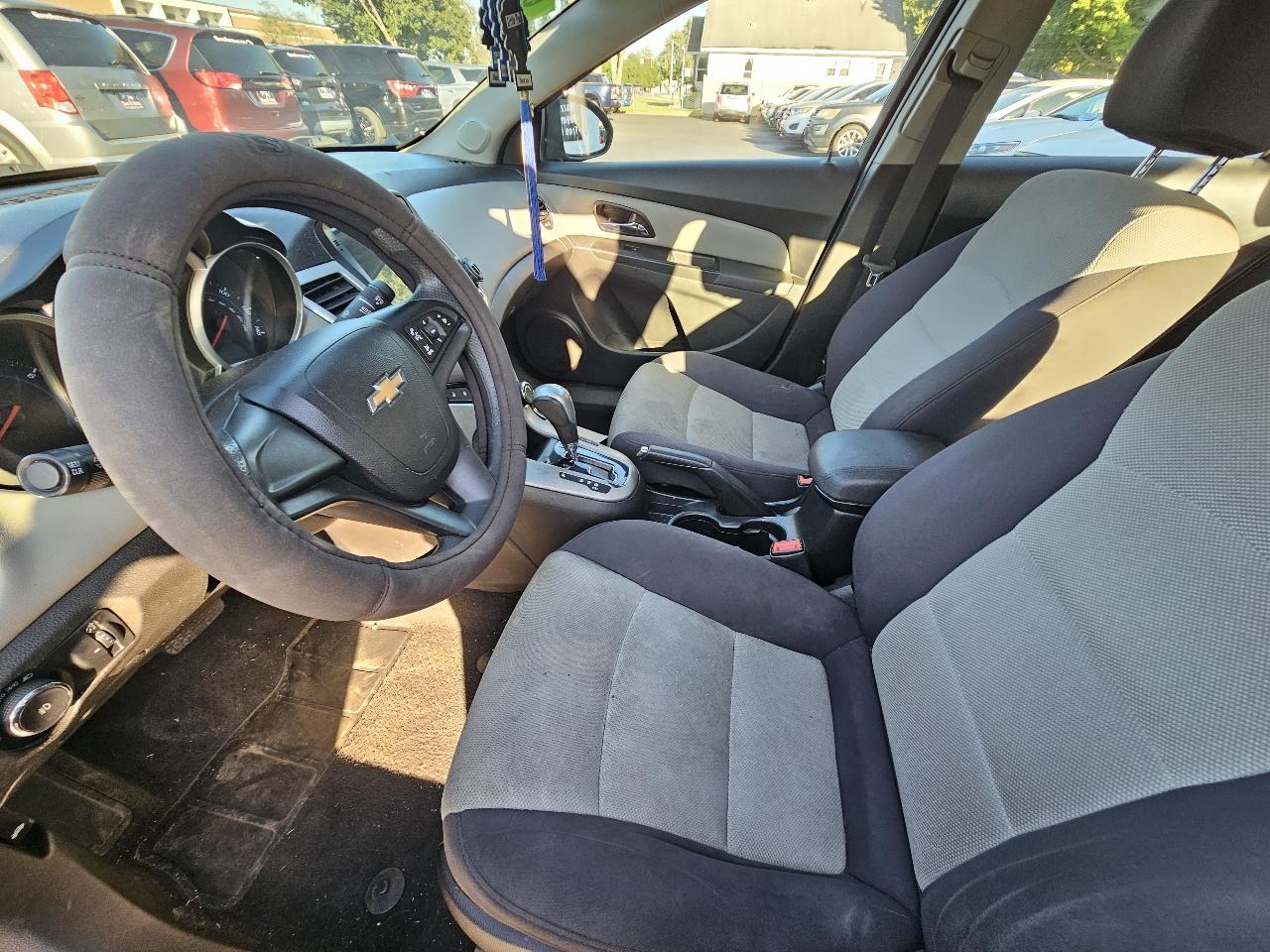 Chevrolet Cruze LS Auto 2014