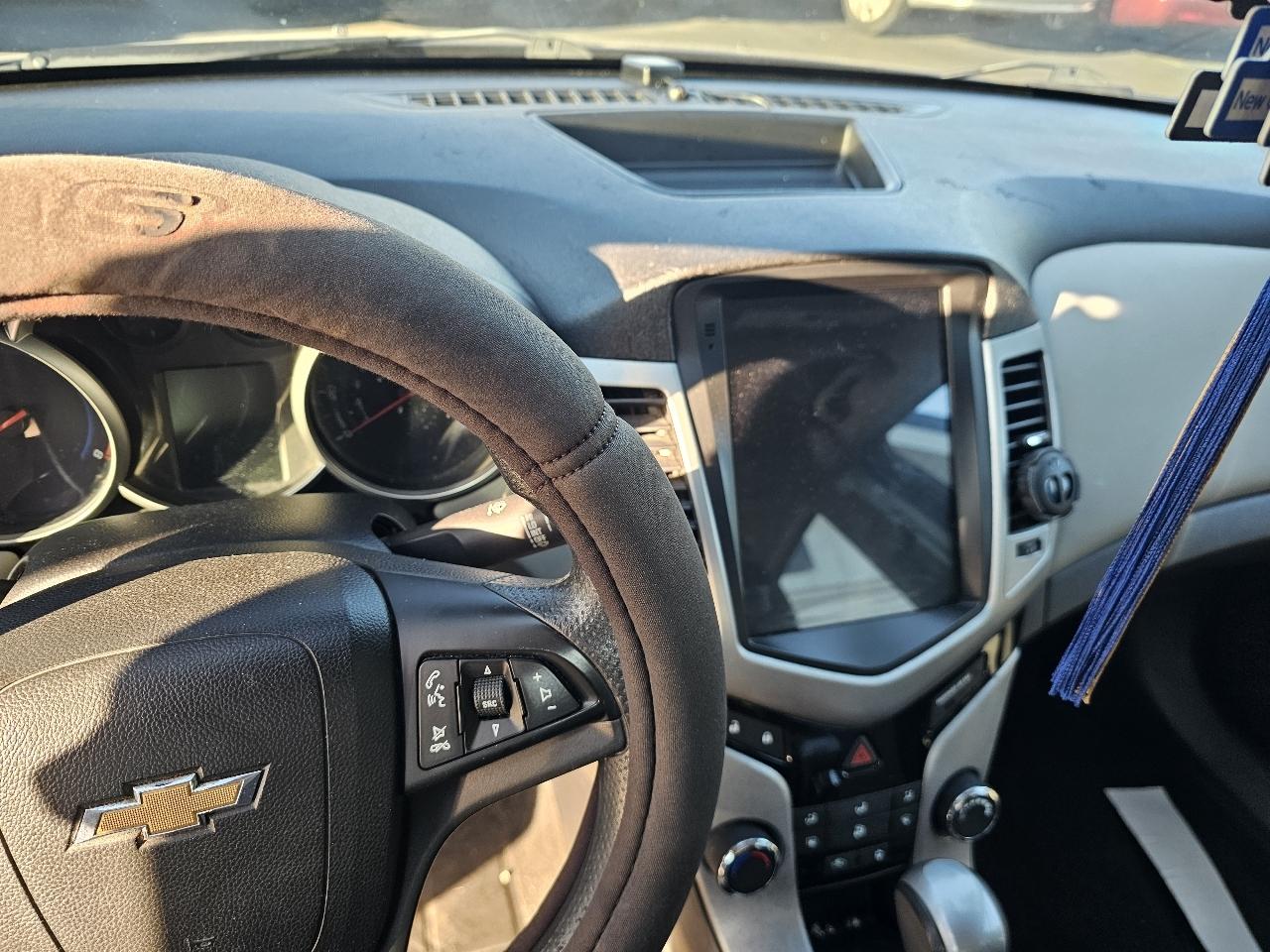 Chevrolet Cruze LS Auto 2014