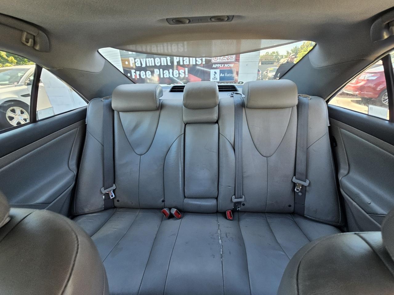 Toyota Camry Hybrid Sedan 2008