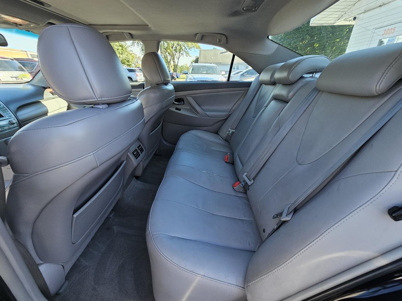 Toyota Camry Hybrid Sedan 2008