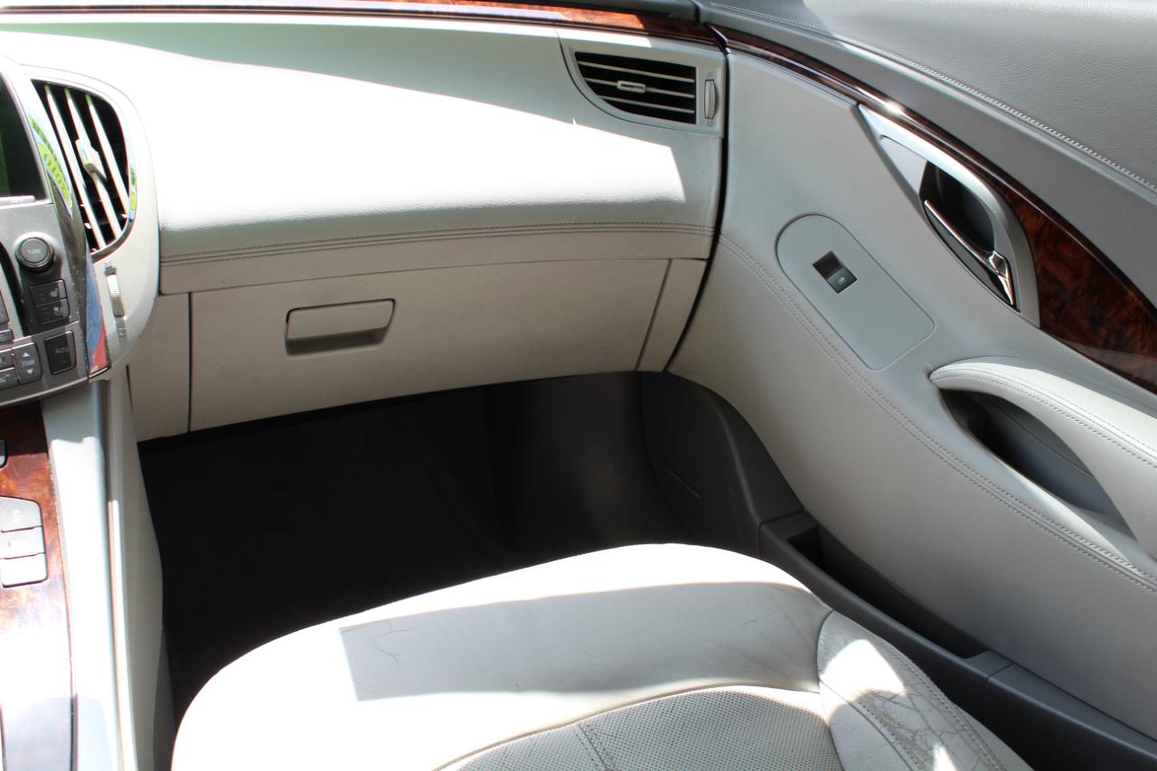 Buick LaCrosse CXS 2010