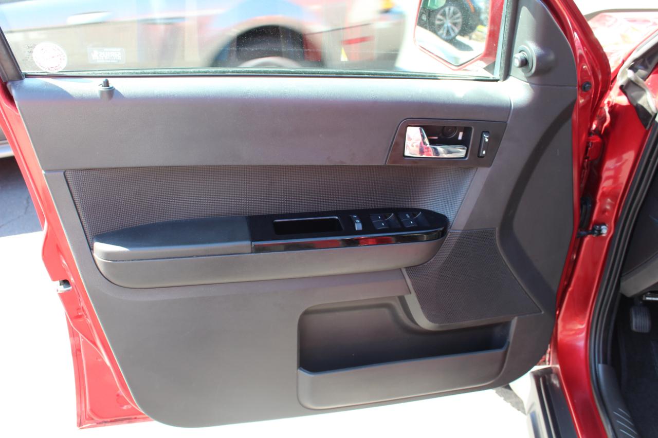 Ford Escape Limited FWD 2012