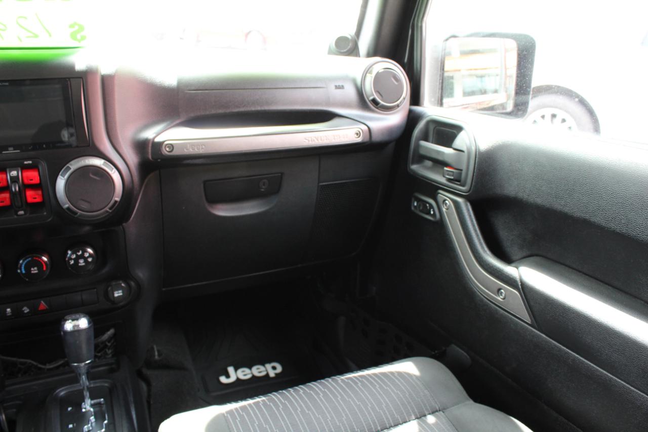 Jeep Wrangler Unlimited Sport 4WD 2012
