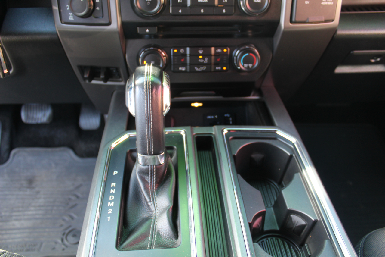 Ford F-150 Supercab 145" XLT 4WD 2015 Ford F-150 Supercab 145" XLT 4WD 2015