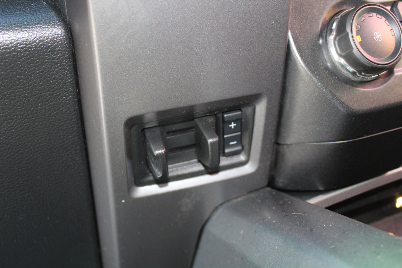 Ford F-150 Supercab 145" XLT 4WD 2015 Ford F-150 Supercab 145" XLT 4WD 2015