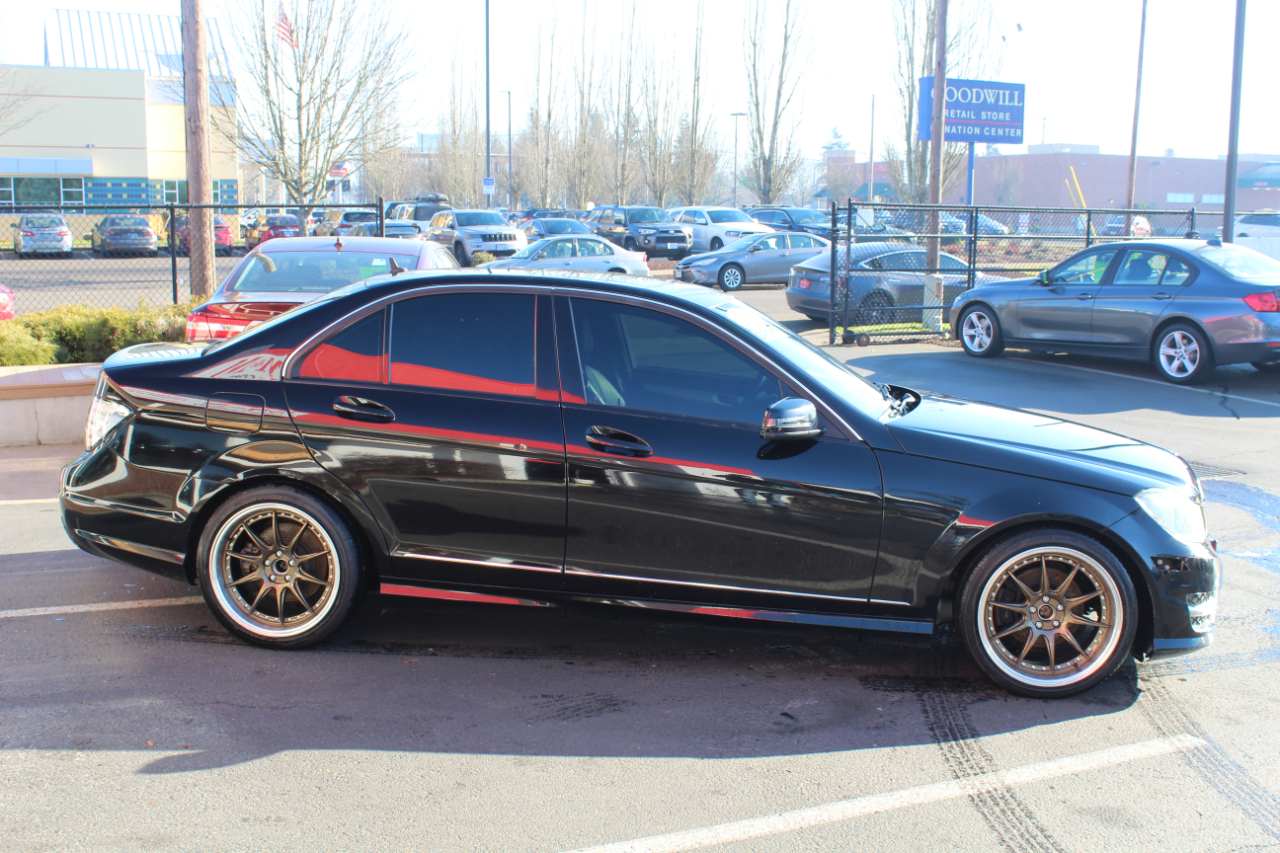 Mercedes-Benz C-Class 4dr Sdn C 250 Sport RWD 2013