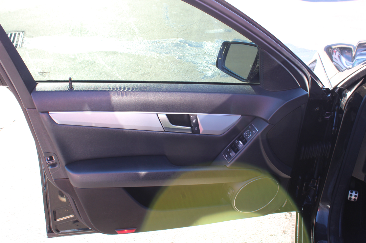 Mercedes-Benz C-Class 4dr Sdn C 250 Sport RWD 2013