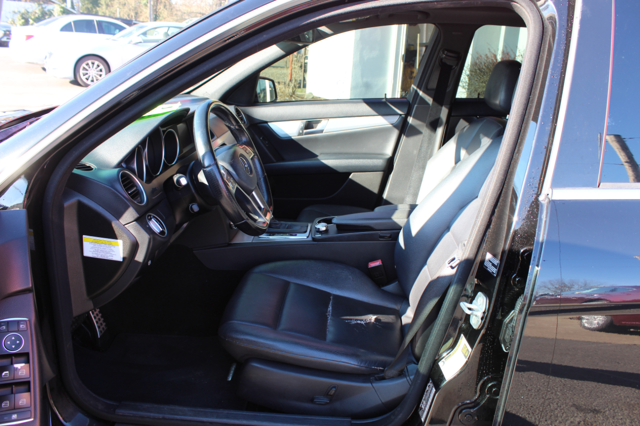 Mercedes-Benz C-Class 4dr Sdn C 250 Sport RWD 2013