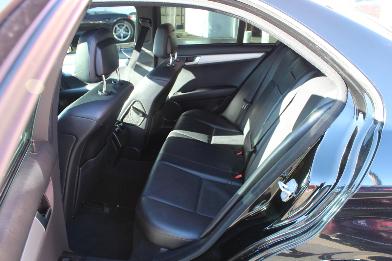 Mercedes-Benz C-Class 4dr Sdn C 250 Sport RWD 2013