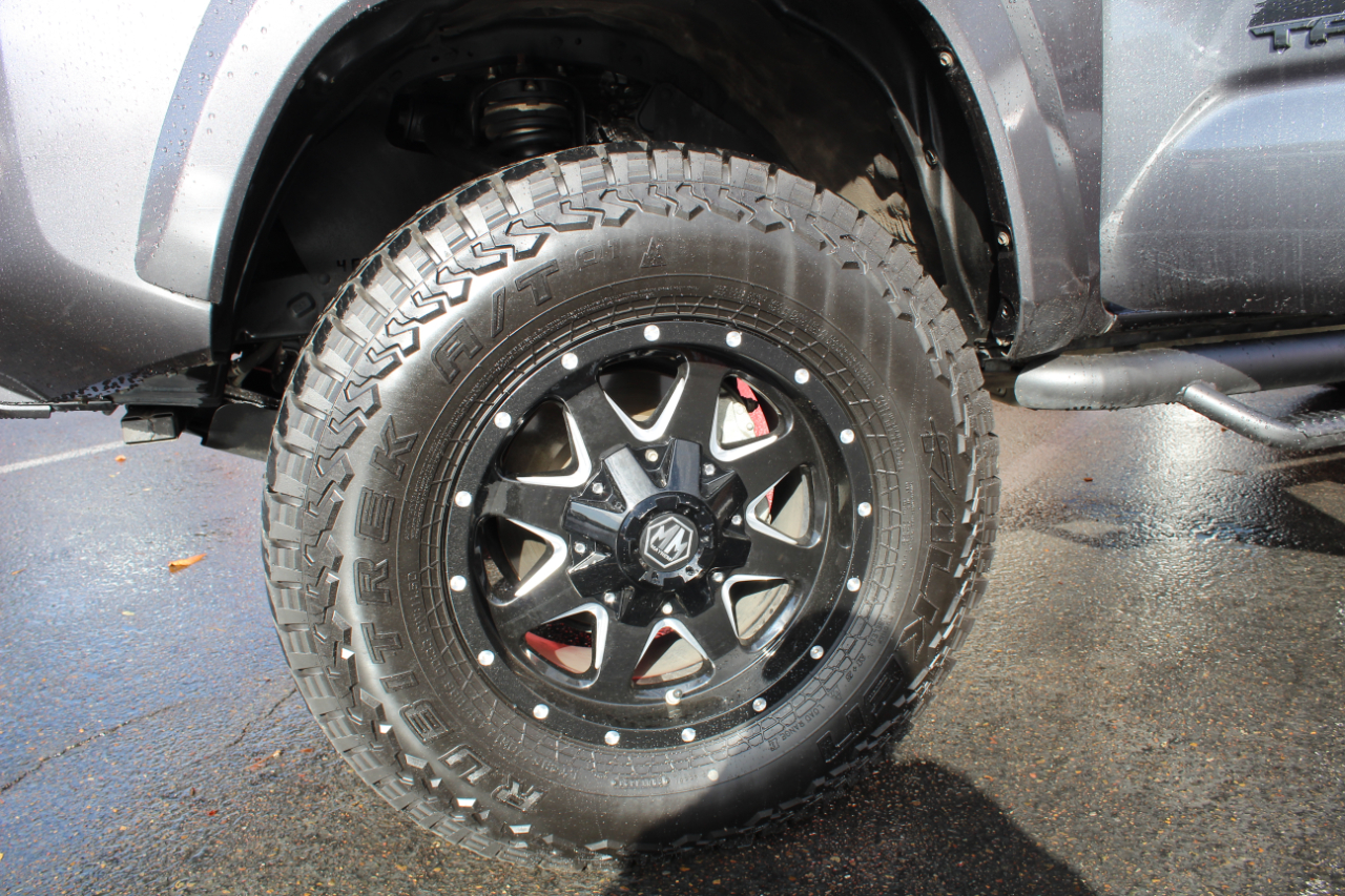 Toyota Tacoma TRD Sport Double Cab 5' Bed V6 4x4 AT (Natl) 2020 Toyota Tacoma TRD Sport Double Cab 5' Bed V6 4x4 AT (Natl) 2020