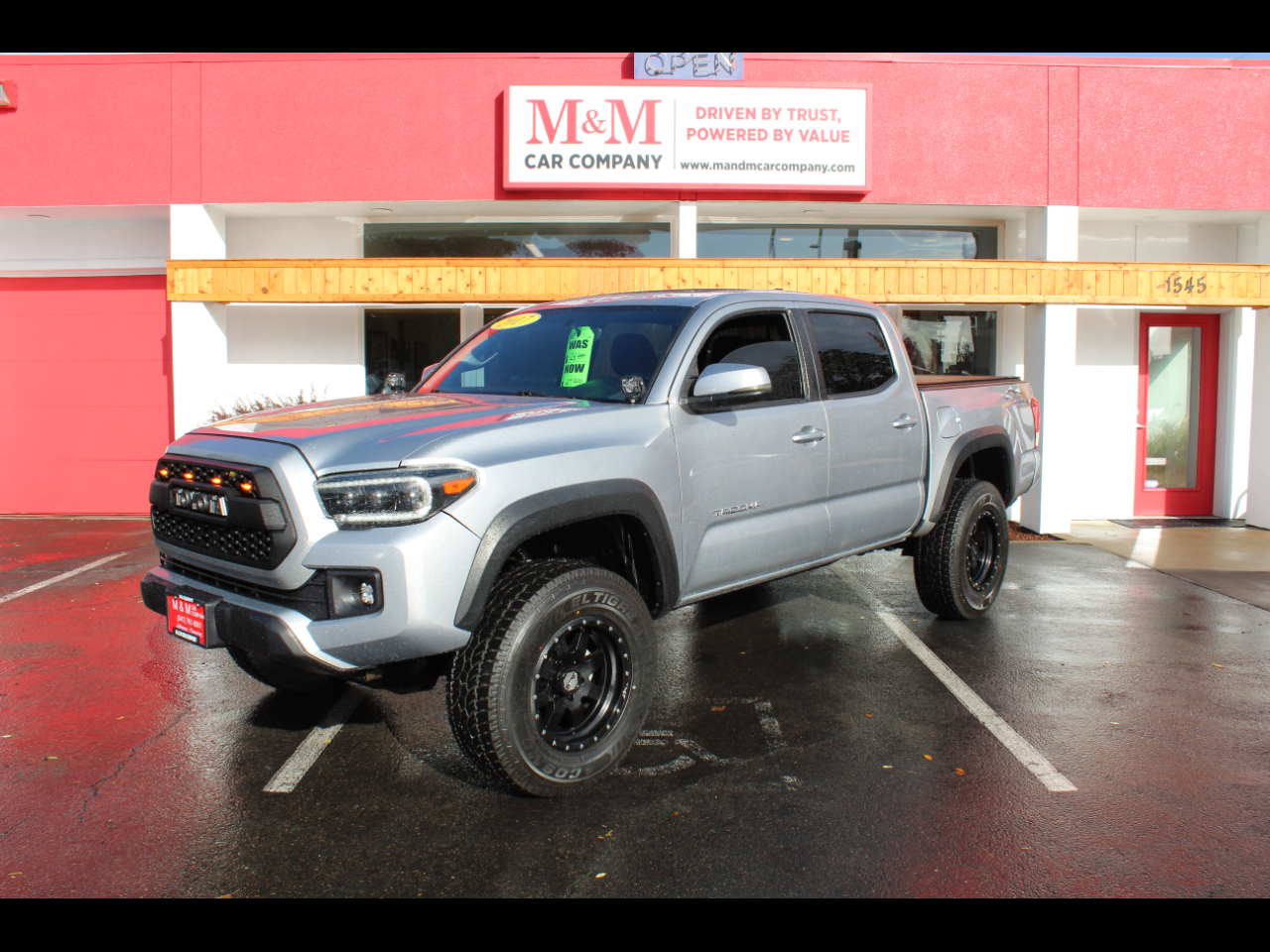Toyota Tacoma SR5 Double Cab Long Bed V6 6AT 4WD 2017 Toyota Tacoma SR5 Double Cab Long Bed V6 6AT 4WD 2017