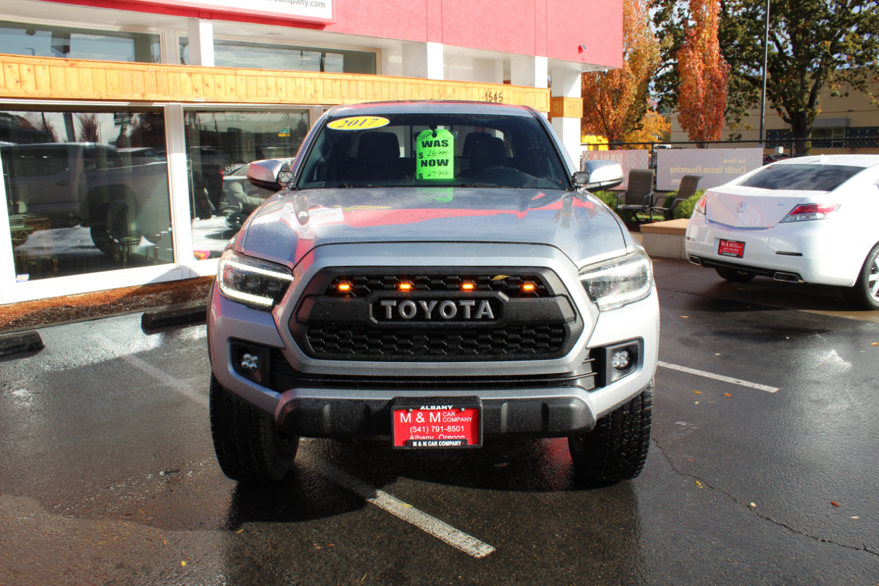 Toyota Tacoma SR5 Double Cab Long Bed V6 6AT 4WD 2017 Toyota Tacoma SR5 Double Cab Long Bed V6 6AT 4WD 2017
