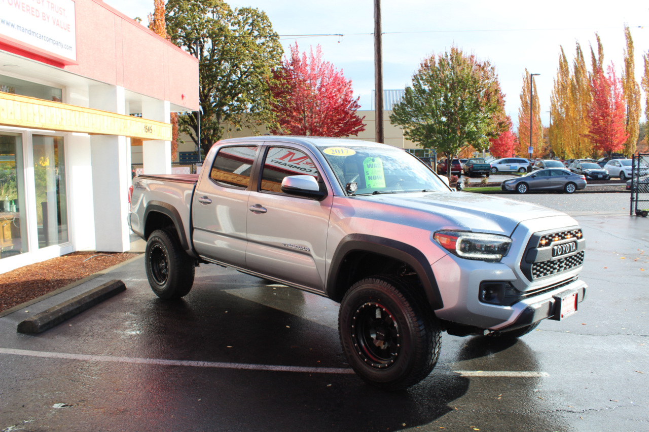 Toyota Tacoma SR5 Double Cab Long Bed V6 6AT 4WD 2017 Toyota Tacoma SR5 Double Cab Long Bed V6 6AT 4WD 2017