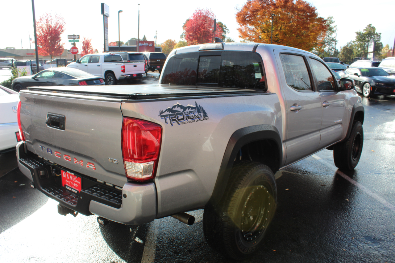 Toyota Tacoma SR5 Double Cab Long Bed V6 6AT 4WD 2017 Toyota Tacoma SR5 Double Cab Long Bed V6 6AT 4WD 2017