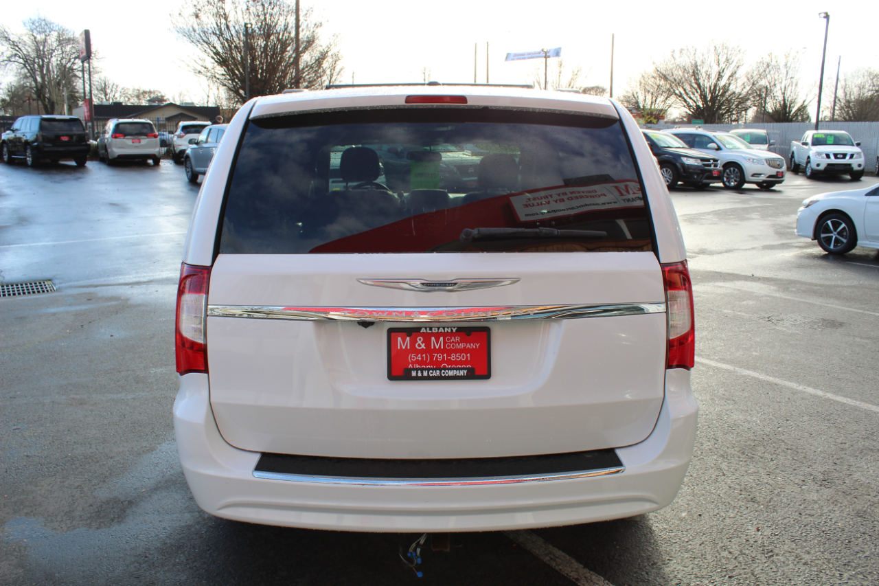 Chrysler Town & Country 4dr Wgn LX 2016