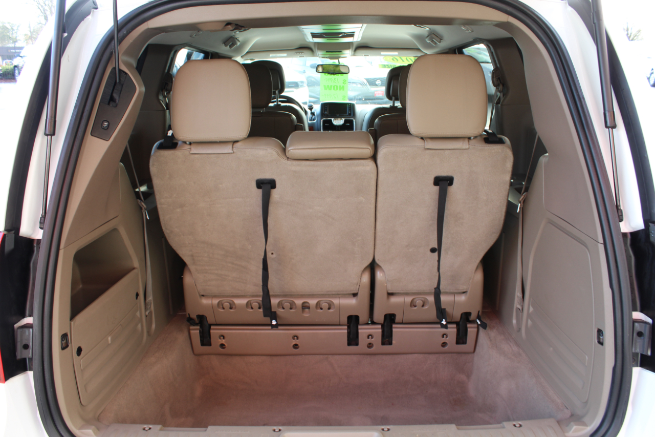 Chrysler Town & Country 4dr Wgn LX 2016