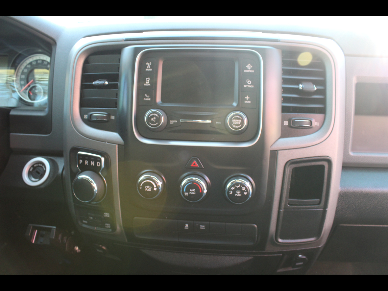 RAM 1500 4WD Quad Cab 140.5" Express 2014