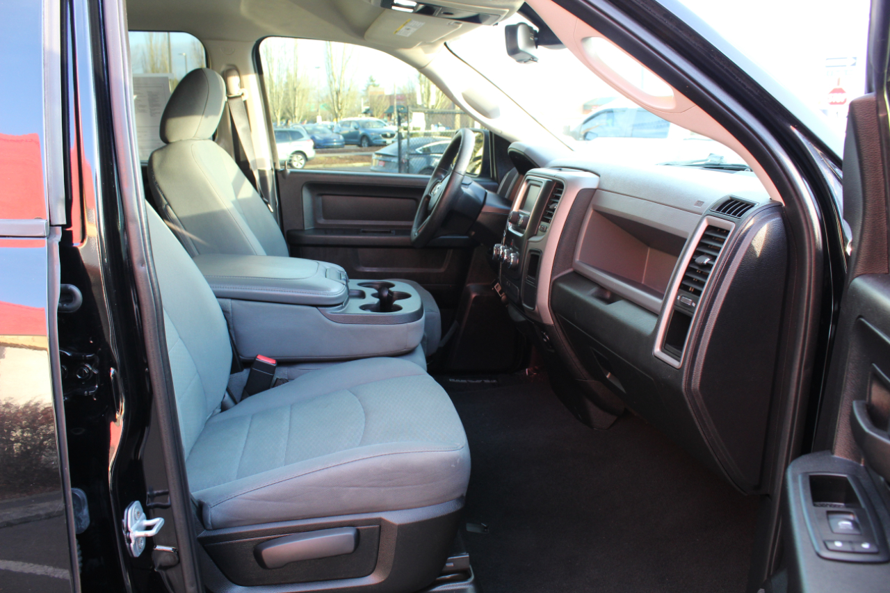 RAM 1500 4WD Quad Cab 140.5" Express 2014